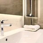 Sunlife Santa Clara 4bed Luxury Apartment