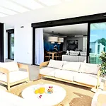Sunlife Santa Clara 4bed Luxury Apartment *