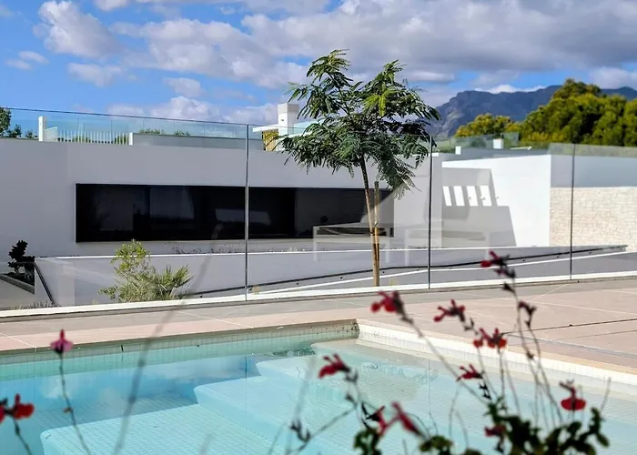 Sunlife Santa Clara 4bed Luxury Apartment