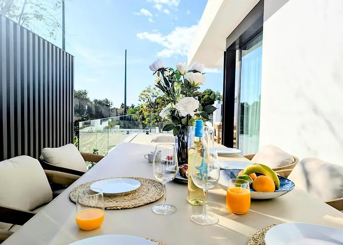Апартаменты Sunlife Santa Clara 4bed Luxury Марбелья