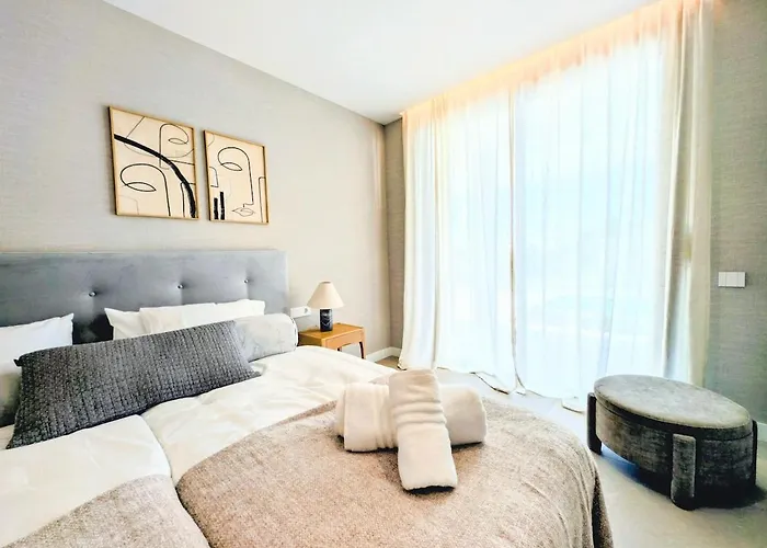 Sunlife Santa Clara 4bed Luxury *