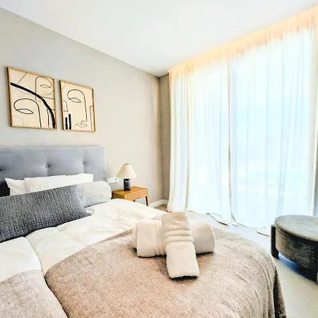 Sunlife Santa Clara 4bed Luxury *